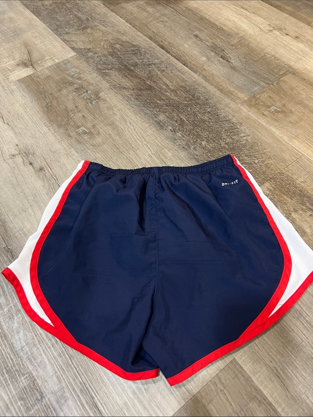 Ole Miss Nike shorts with built in liner size XS - Picture 4 of 7
